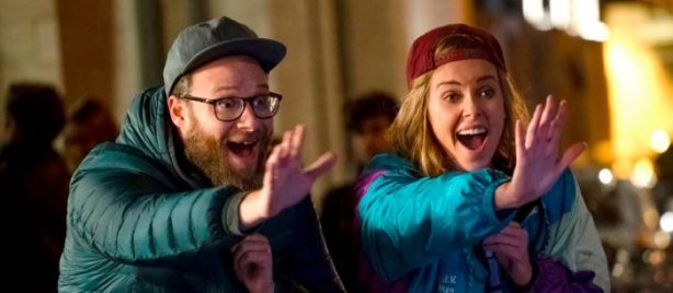 longshot-rogen-theron-excited-700x306